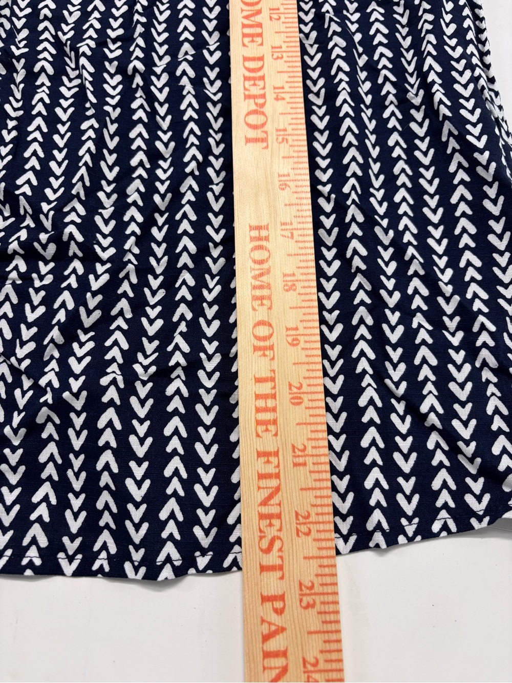 LOFT Womens Medium Navy Chevron Print Sleeveless Blouse Cotton Rayon Top NWT - Picture 9 of 10